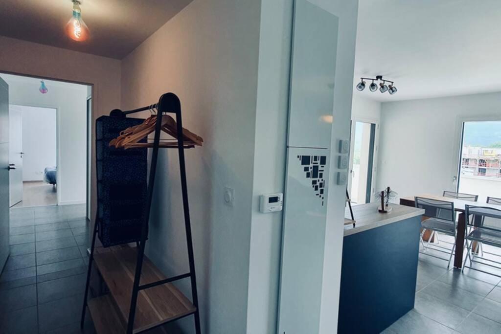Appartement Le Laudon 3 Etoiles - Familiale, Moderne, Equipe, Proche Et Commodites *